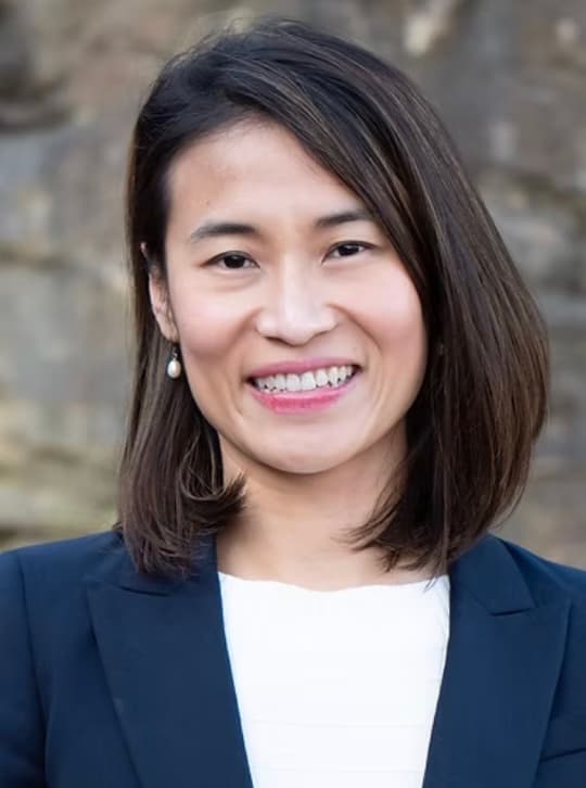 Headshot of Dr June Huang at My-ENT